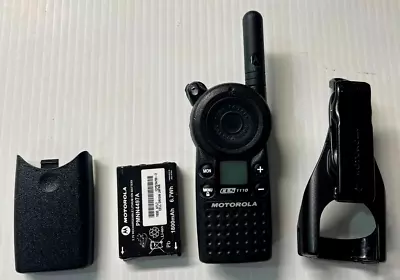 Motorola CLS1110 UHF Business 2-Way Radios Walkie Talkie • $37.99
