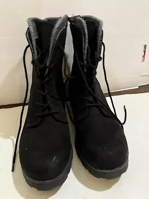 Universal Threads Women’s Size 8 Black Lace Up Military Style Boots Shoes • $9.73