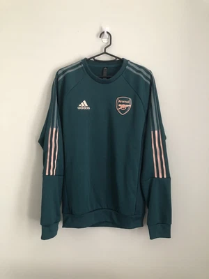 £104 • Buy Arsenal 2020/21 Travel Sweatshirt + Pants (Tracksuit)