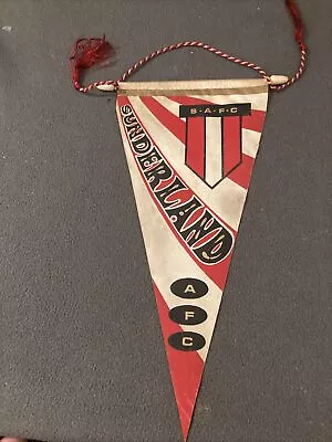 Small SUNDERLAND Millar Pennant Showing 1960s  Honours • £5