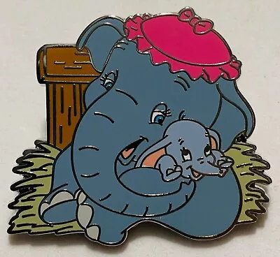 Disney Dumbo Hugs Mystery Mrs. Jumbo And Dumbo Pin • $25.44