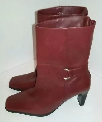 Greenwich Village Ladies Boots  Burgundy Size 6M Leather Zip Up At Back  • $18.72