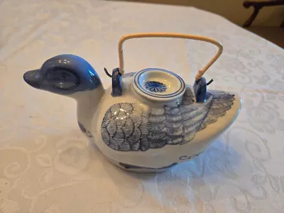 Vtg Hand Painted Ceramic Blue & White Chinoiserie Style Duck Tea Pot • $14