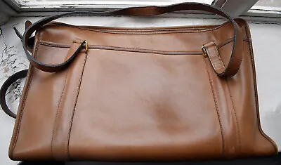 Vintage 1980s Women Coach Leather Briefcase W Zipper And Shoulder Straps Tan Col • $120