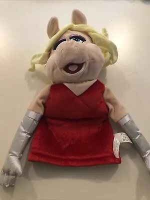 Miss Piggy The Muppets Most Wanted 12  Hand Puppet FAO Schwarz Toys R Us • $15