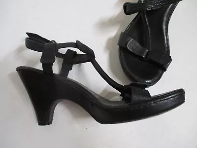 BOLO Black Leather T Strap Strappy Sandals Heels Shoes Sz 6 • $1.99