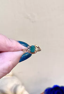 Lovely Vintage Designer 14 Kt. Yellow Gold Emerald & Diamond Ring • $228