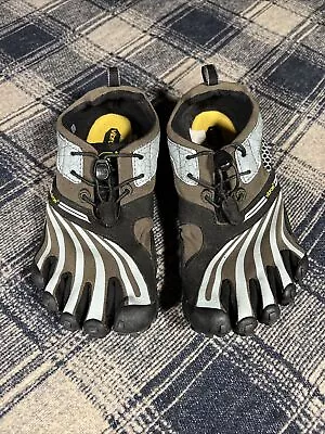 Vibram Fivefingers Hiking Spyridon LS Barefoot Shoes Woman's 6.5-7 Black Brown • $25.80