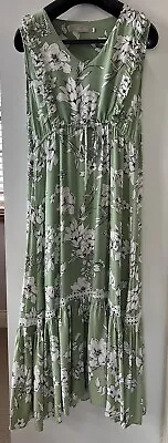 $20 • Buy Boho Maxi Dress Sage Green And White Floral Size M 12