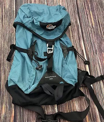 Vintage Lowe Alpine Hiking Systems Backpack Neutrino 30 • $39.99