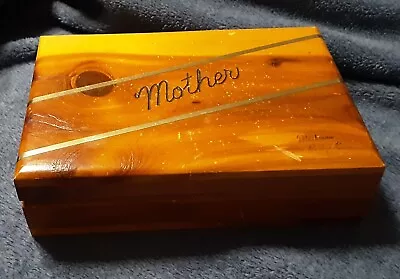 Vintage Cedar Mother Trinket/Jewelry Box Mackinaw The Bridge City Souvenir • $10