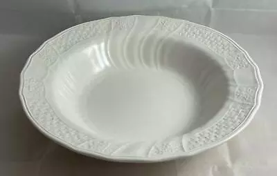 Mikasa RENAISSANCE WHITE D4900 Round Vegetable Serving Bowl • $21.24