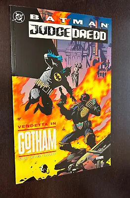 BATMAN / JUDGE DREDD Vendetta In Gotham #1 (DC Comics 1993) -- NM- Or Better • $10.19