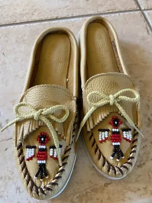 Minnetonka Thunderbird Leather Moccassins Backless Mule Shoes Size 7.5 • $34.99