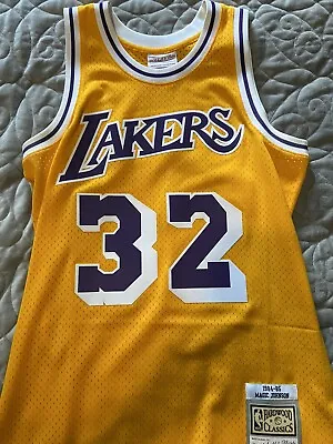 Magic Johnson Hardwood Classics 1984-1985 Mitchell & Ness NBA Jersey Size Medium • $50