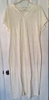 Miss Elaine Large Nightgown Nightie Long Lace Trim Embossed Floral Ivory Soft • $19