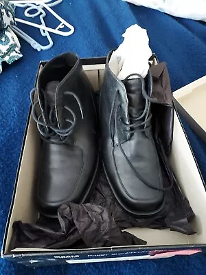 Munro Ankle Boots Women's Size 8 Excellent Condition Wiggle Style Leather  • $16.95