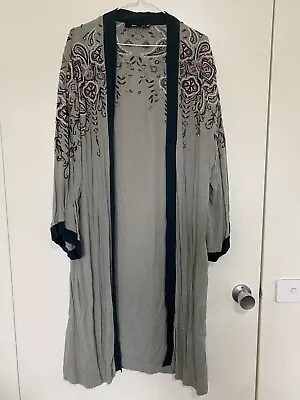 Sportsgirl Embroidered Beaded Kimono Size XS/S • $40