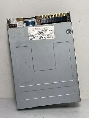 $23.99 • Buy Samsung SFD-321B 3.5  1.44MB Internal Floppy Drive - White, No Bezel