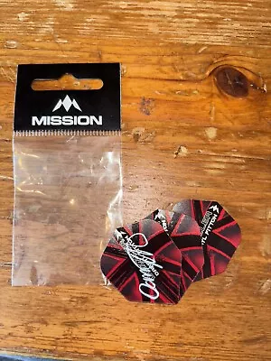 Daryl Fitton ‘Dazzler’ Signed Darts Flights  • £10