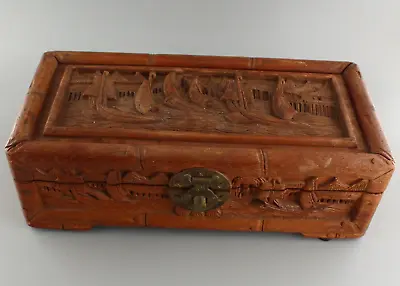 Vintage Camphor Wood Hand Carved Trinket Box W/ 2 Song Lador Music Box 9.5  • £43.37