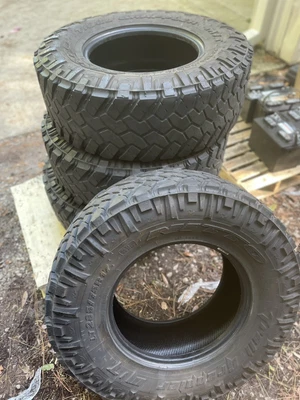 $850 • Buy 4-LT285/75R17 Nitto Recon Grappler 128/125R SL/4 Tires