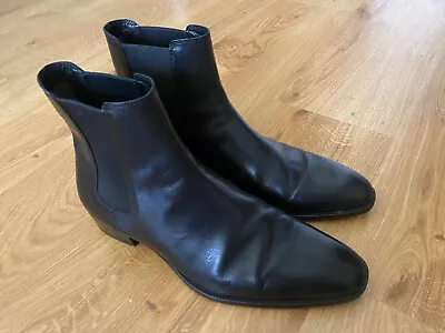 Saint Laurent Wyatt Chelsea Boot (Size 43) • $300