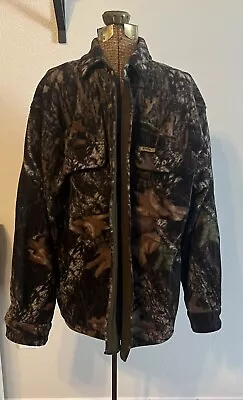 Bear Creek Outfitter’s Camouflage Full Zip Jacket Mossy Oak Large  • $25.50