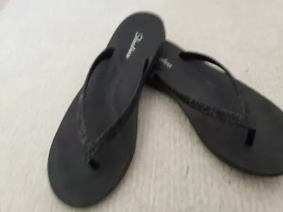 Skechers Flip Flops 8 Black Sequin  Memory Foam Womens  • $7