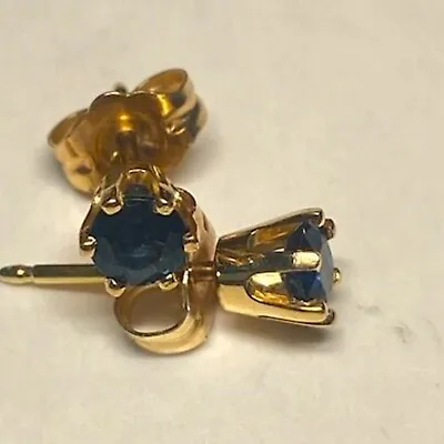 Vintage 14kt Solid Gold Dark Sapphire Stud Earrings • $112