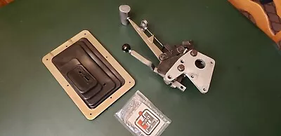 $1250 • Buy Vintage Hurst Mr Gasket 4sp V-Gate Shifter. Ford, Murcury. With A New Boot.