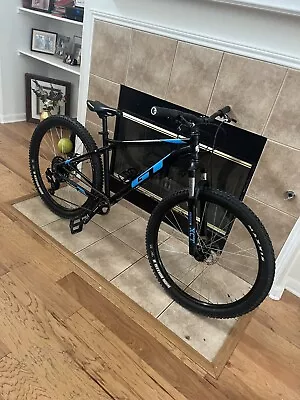 Mountain Bike • $600