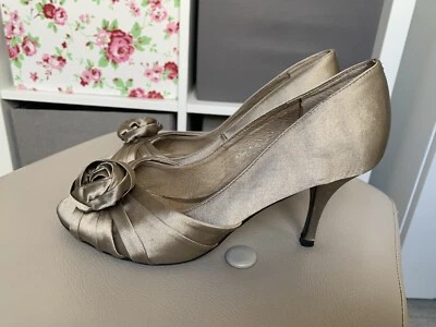 £19.99 • Buy Jones Bootmaker 'christine 3' Taupe Satin Peep Toe Shoes Size 39 /6