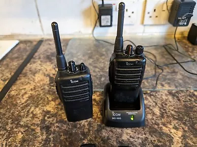 2 X Two Way Radio ICOM IC-F25SR - PMR466 License Free Radios • £50