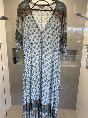 $40 • Buy Arnhem Maxi Dress Size 8