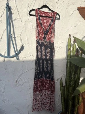 $50 • Buy Tigerlily Dress 10