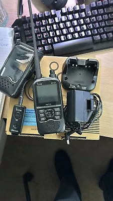 ICOM ID-52 E D-STAR  Handheld Transceiver BOXED With Extra Genuine Accessories • £495