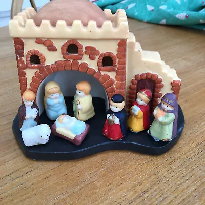 1990's B&q Illuminated Ceramic Nativity Set-  Very Heavy • £9.99