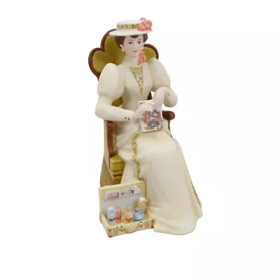 Avon President's Club 2011 Mrs Albee Award Figurine 7  - LN • $19.95