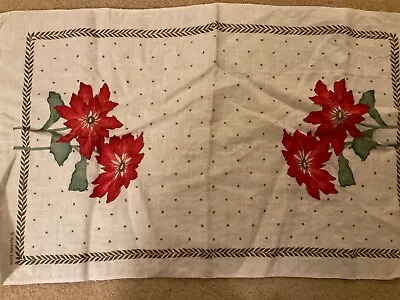 Vtg Christmas Poinsettia Border Table Runner Tablecloth Red 14x25 Suzanne Evans • $4.99