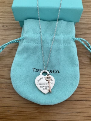 £230 • Buy Tiffany & Co Heart Rubedo Key  Sterling Silver Necklace With Box Pouch