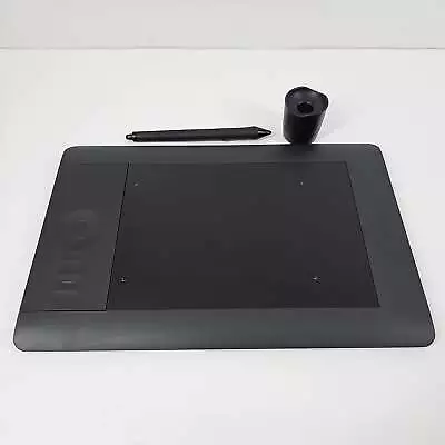 Wacom Intuos5 Touch Small Pen Tablet Black PTH-450 • $29.99