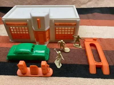 Vintage Plastic Service Station (possibly Marx) Marx Take Apart Car Men Pumps • $30