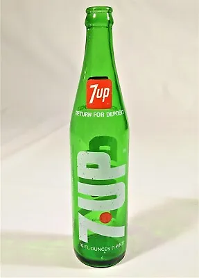 7 Up Bottle 16 Oz 1Pt Soda Pop Return For Deposit Green Vtg • $1