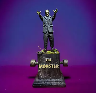 Mezco One: 12 - Frankenstein Monster With EXCLUSIVE Diorama • $100