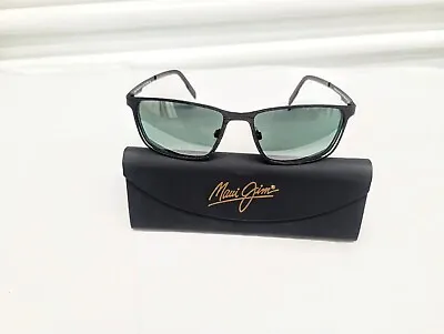 Maui Jim MJ532-2M CUT MOUNTAIN Black Stripe/Gray Polarized Display H8558 • $28