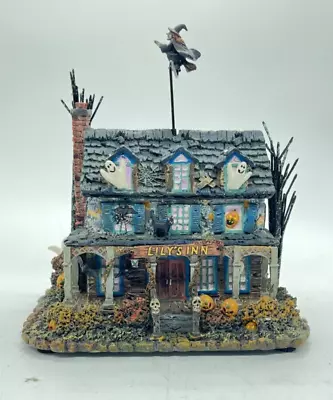 Halloween Village The Munsters Hawthorne Village  Lily's Inn  • $30