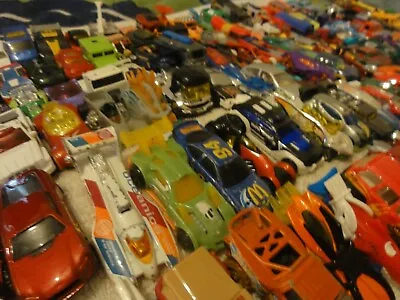 HUGE LOT Of Almost 200 Loose VINTAGE-MODERN Hot Wheels & Matchbox Cars Diecast • $75.55