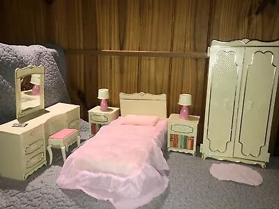 Vintage Rare Barbie Doll Wolverine Bedroom Furniture Set Bed Dresser Lamps Etc • $49.99