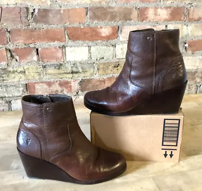 Frye Women's Brown Leather Wedge Heel Side Zip Ankle Boots Booties - Size 9M • $44